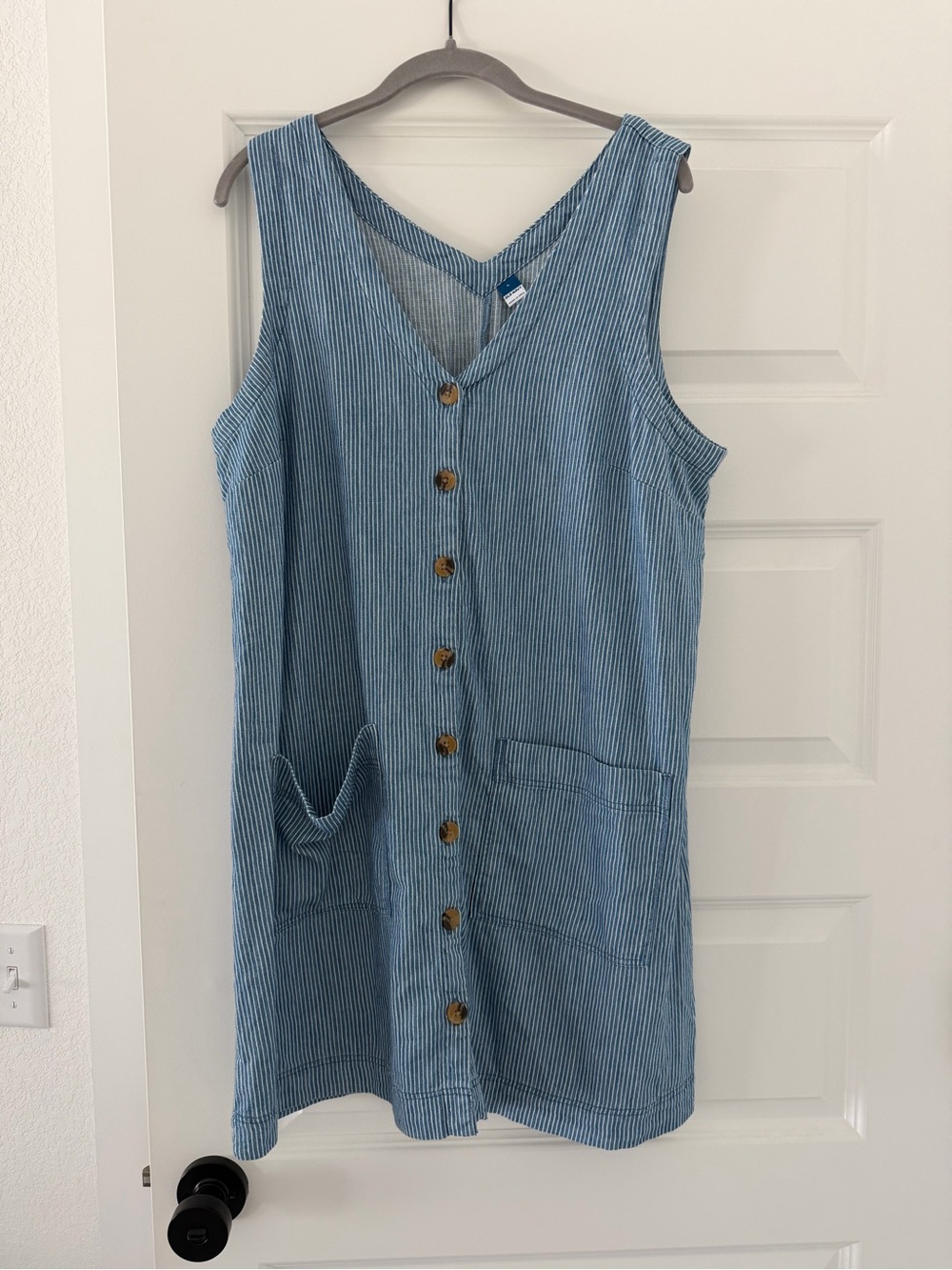 Old Navy Light Blue Striped Button-Front Sundress
